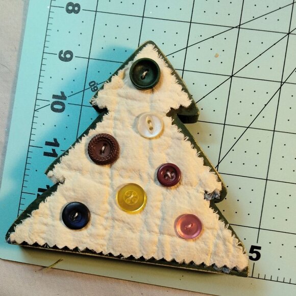 Handmade Wooden Christmas Tree Decor Button Ornaments rustic cottage Cabin - Picture 2 of 6